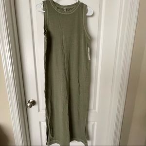 Old navy distressed green midi t-shirt dress Tall S